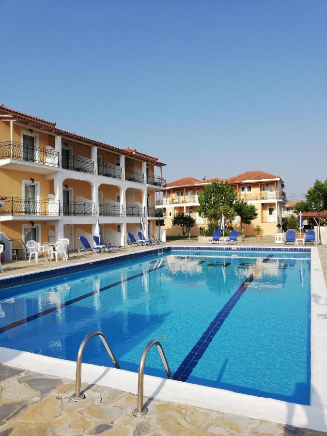 Village Inn Studios & Family Apartments Laganas Esterno foto