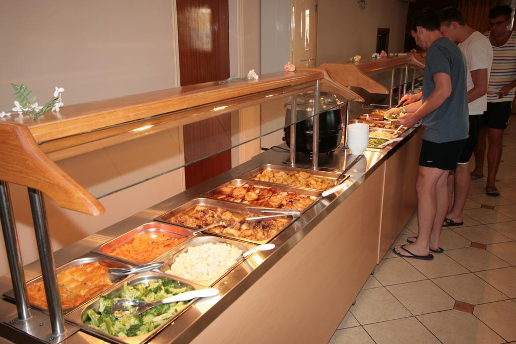 Village Inn Studios & Family Apartments Laganas Esterno foto