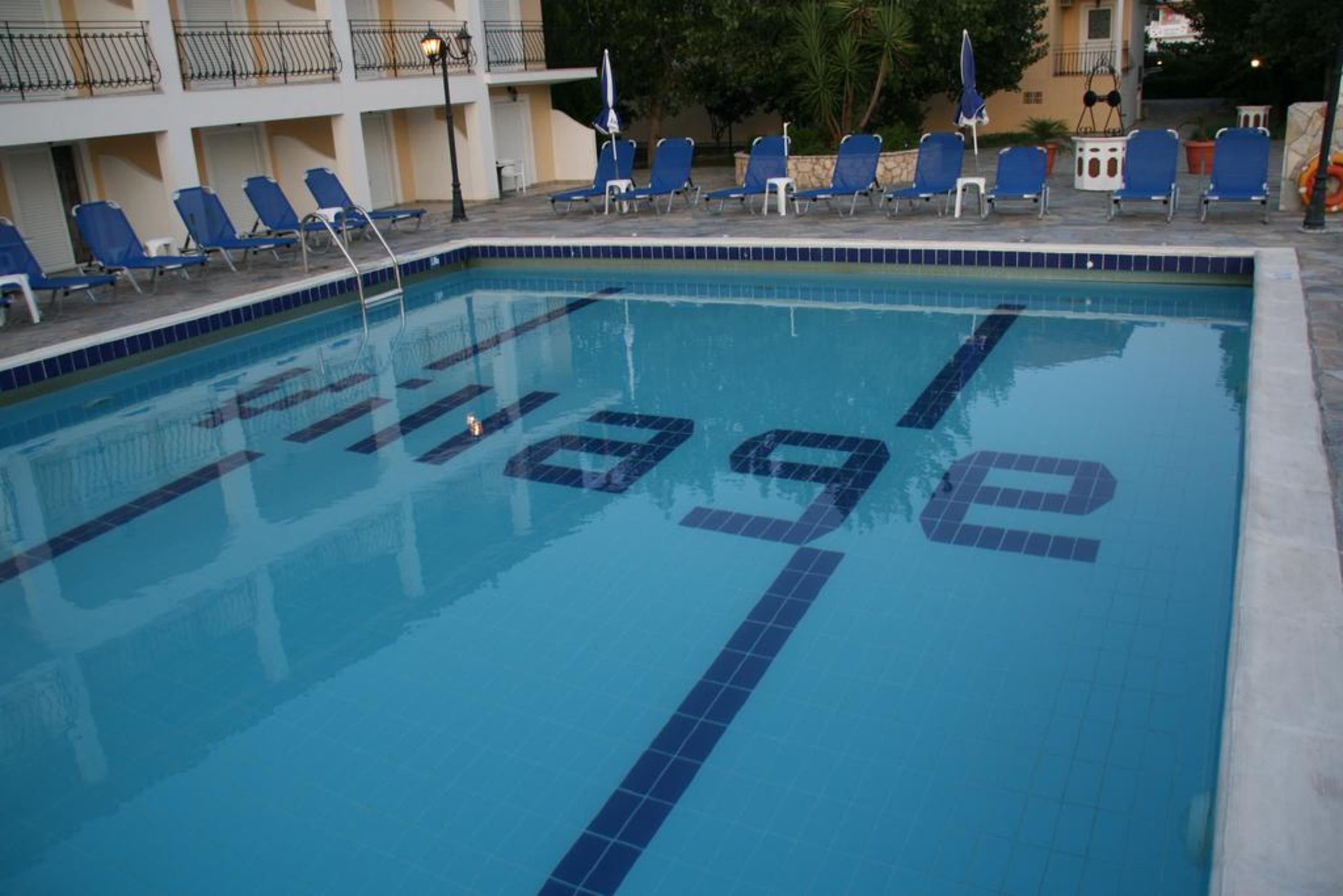 Village Inn Studios & Family Apartments Laganas Esterno foto