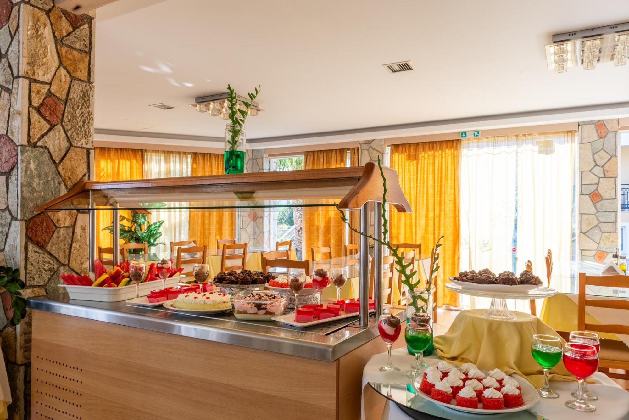 Village Inn Studios & Family Apartments Laganas Esterno foto