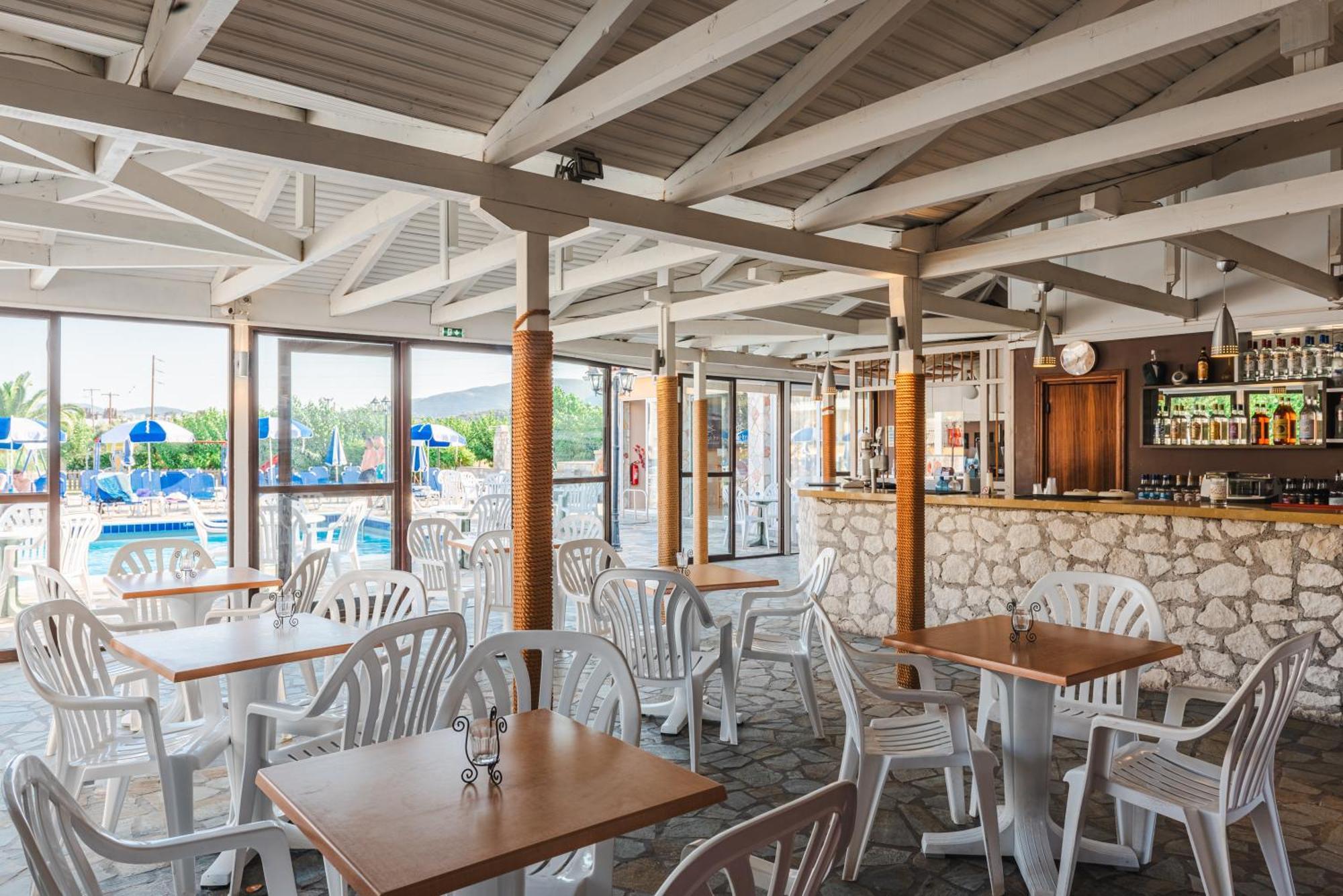 Village Inn Studios & Family Apartments Laganas Esterno foto